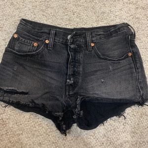 Levi black shorts